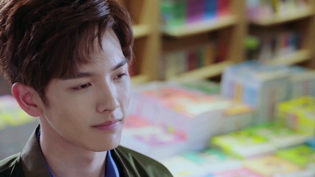 动听cp赵露思x王以纶甜饼cut11叶抒微的书柜咚