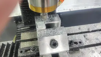 【业余自制DIY雕刻机CNC】-试加工做个对刀仪固定T螺母