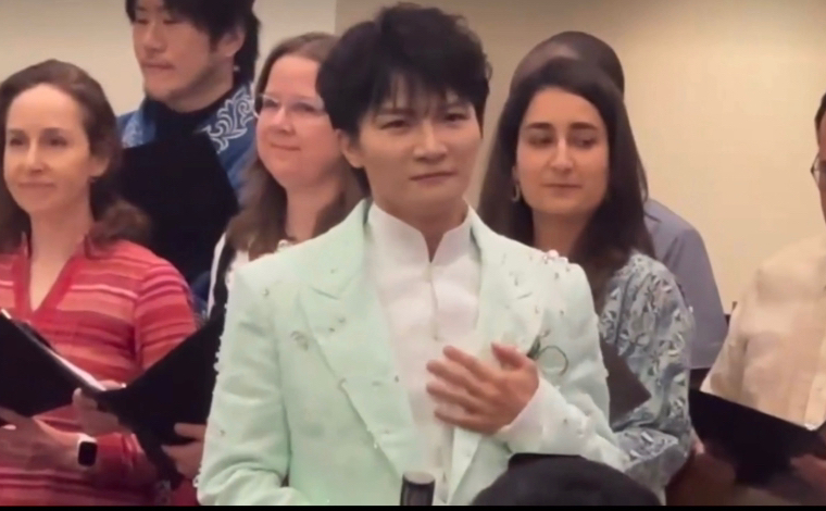 周深联合国中文日活动献唱等着我,没想到19年就在微博上和罗威老师