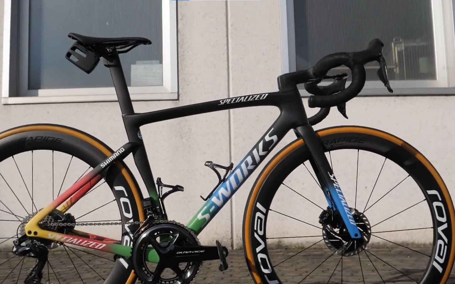 阿拉菲利普的世界冠军涂装sworkssl7gcn搬运