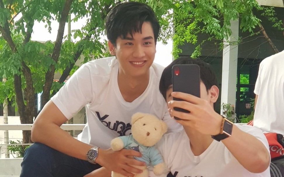 【taynew】200320呆妞相关:永远帅不过三秒的呆呆湾,和永远记得吃的大