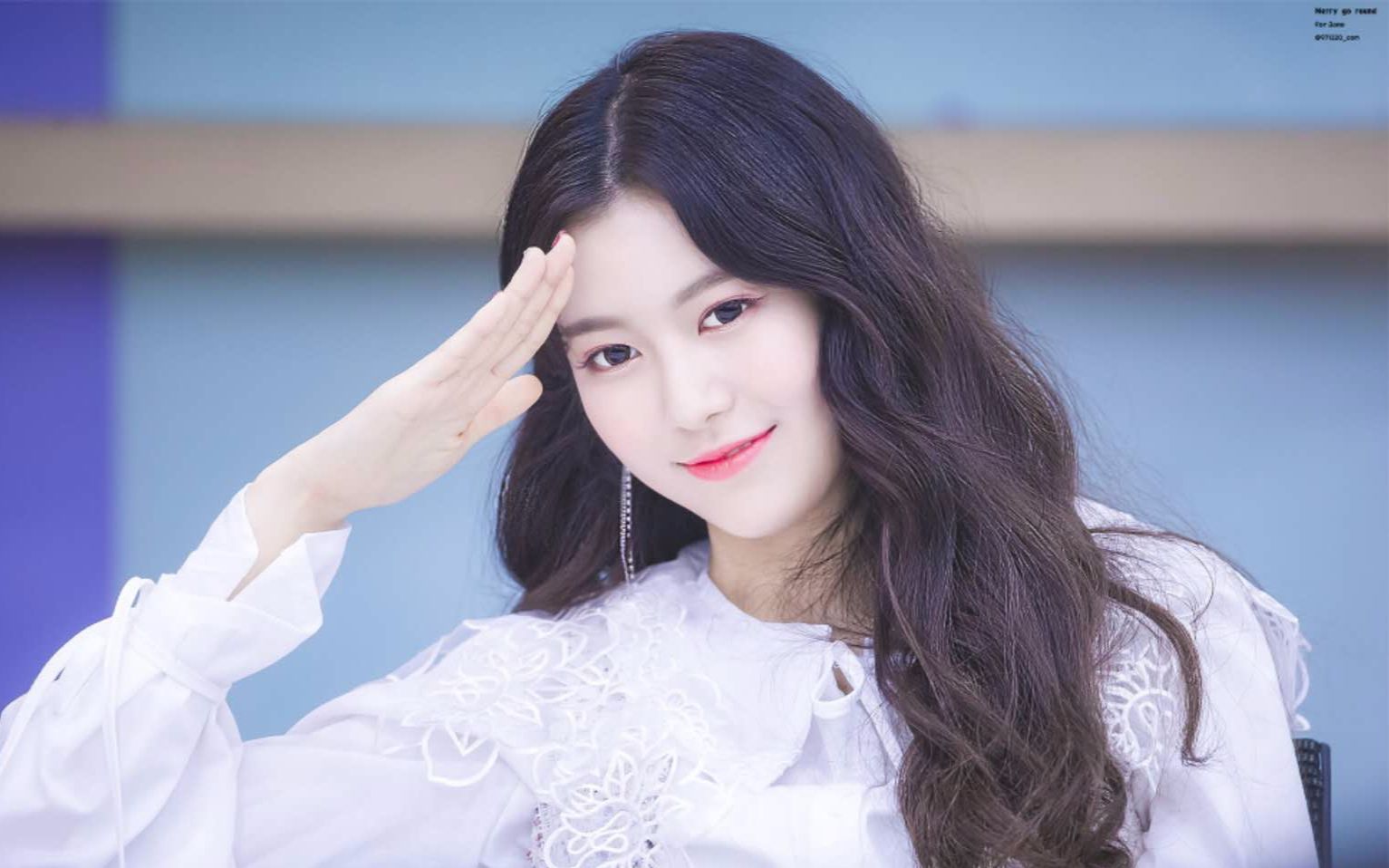 momoland舞台混jane视频