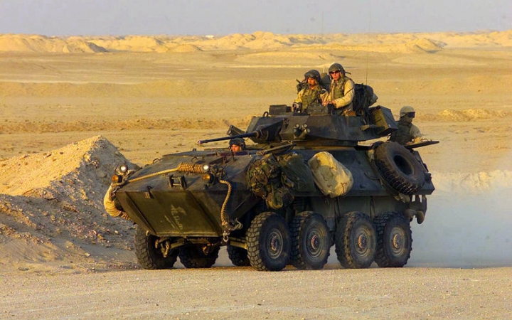 美国海军陆战队. 强力轻型装甲车辆(lav-25)