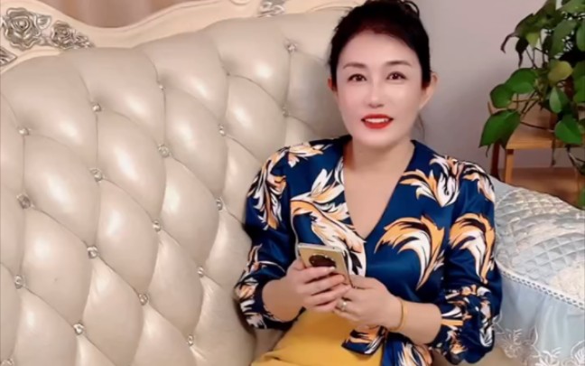 四十岁美阿姨-70后美姨-70后美姨-哔哩哔哩视频