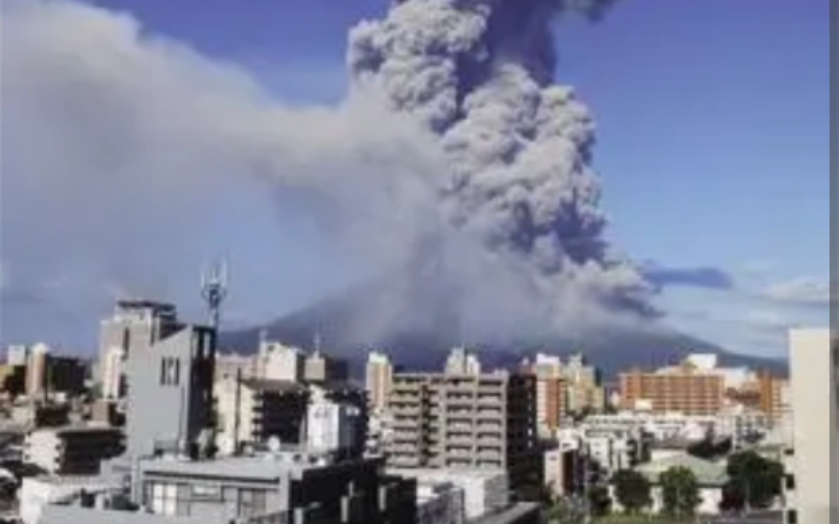 最新视频!汤加火山冲击波环绕全球!地球同步轨道卫星拍摄!哔哩哔哩bilibili