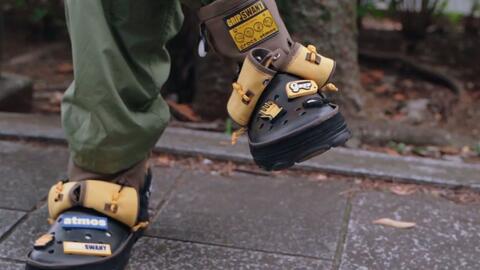 GRIP SWANY x atmos x Crocs Classic All-Terrain Clog Teaser_哔哩哔