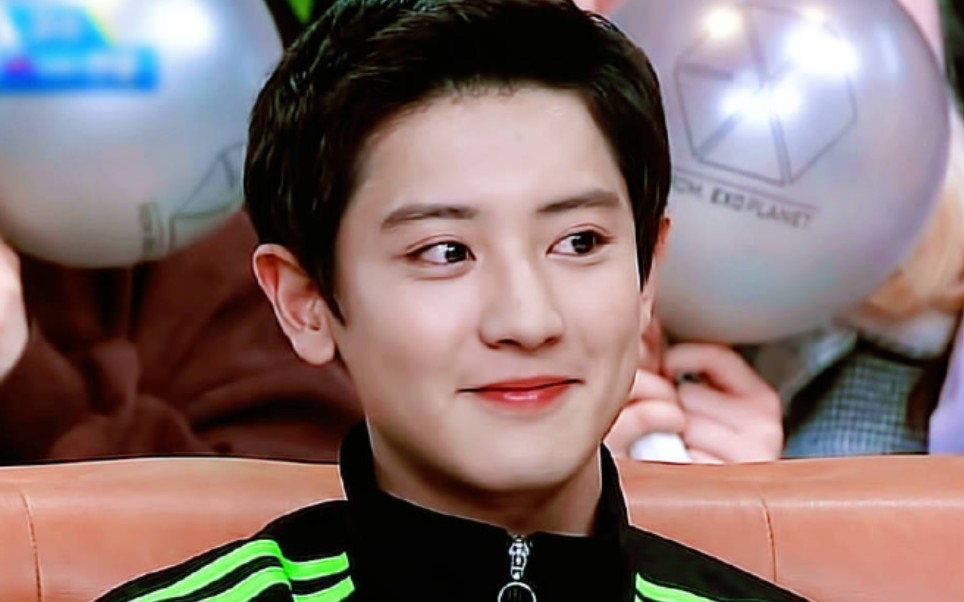 【朴灿烈】不是他把运动会拍成了偶像剧 而是朴灿烈就是偶像剧本身!