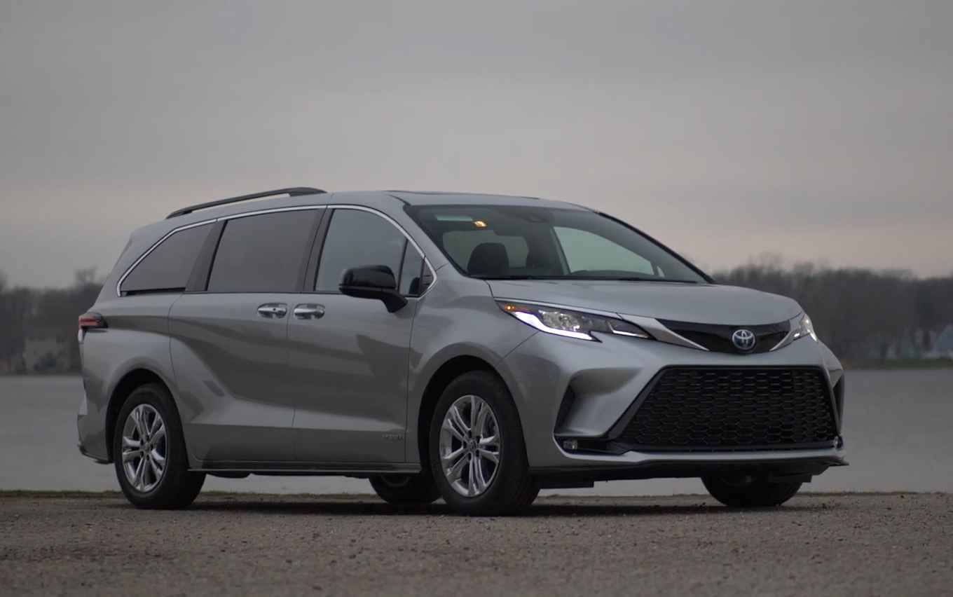 2021丰田塞纳北美唯美超技术宅内外饰及底盘详解