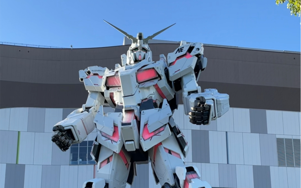 东京台场独角兽高达立像灯光表演