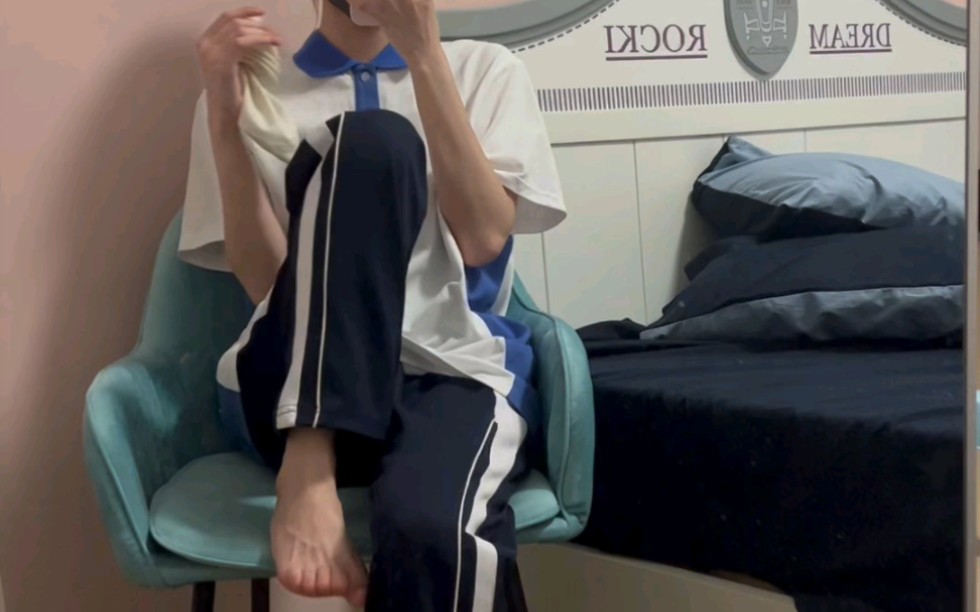 校服加白袜永远滴神