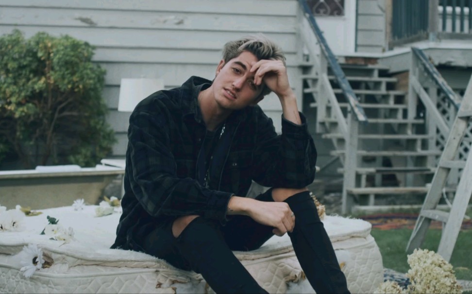 elijahwoodslights官方录像带