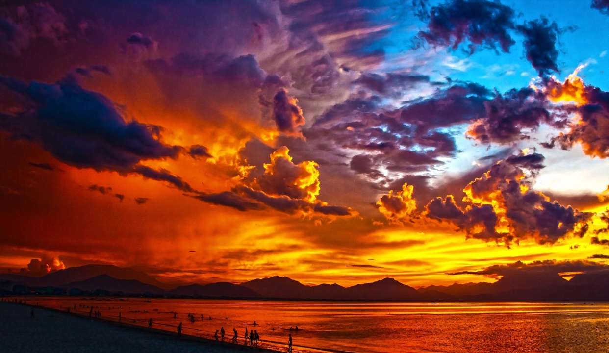 火烧云的颜色是怎么烤出来的?