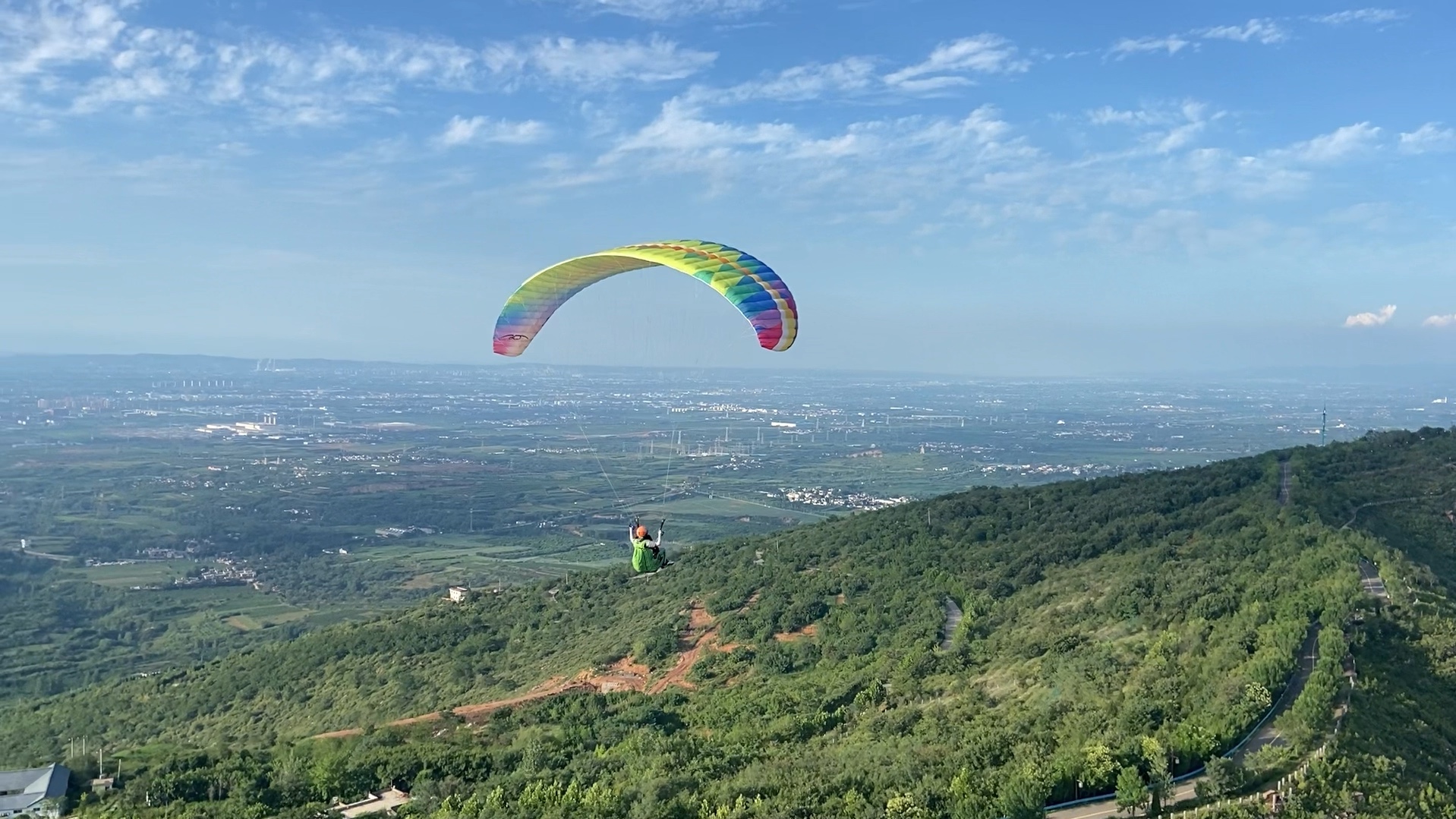 滑翔伞飞行,洛阳万安山圆你飞行梦,日常飞行训练
