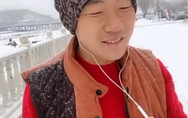 [图]就让我的歌声陪你去流浪就让我们一起去飞翔很久没有唱歌了有没有想我这个画面现在看见会不会感觉很凉爽