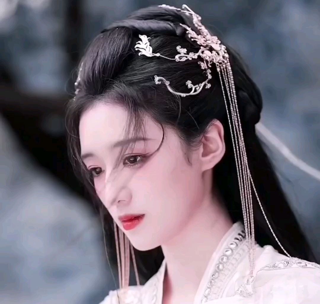 千秋大业一壶茶,却抵不过小女子舞一曲 #气质美女 #古装美女 #汉服