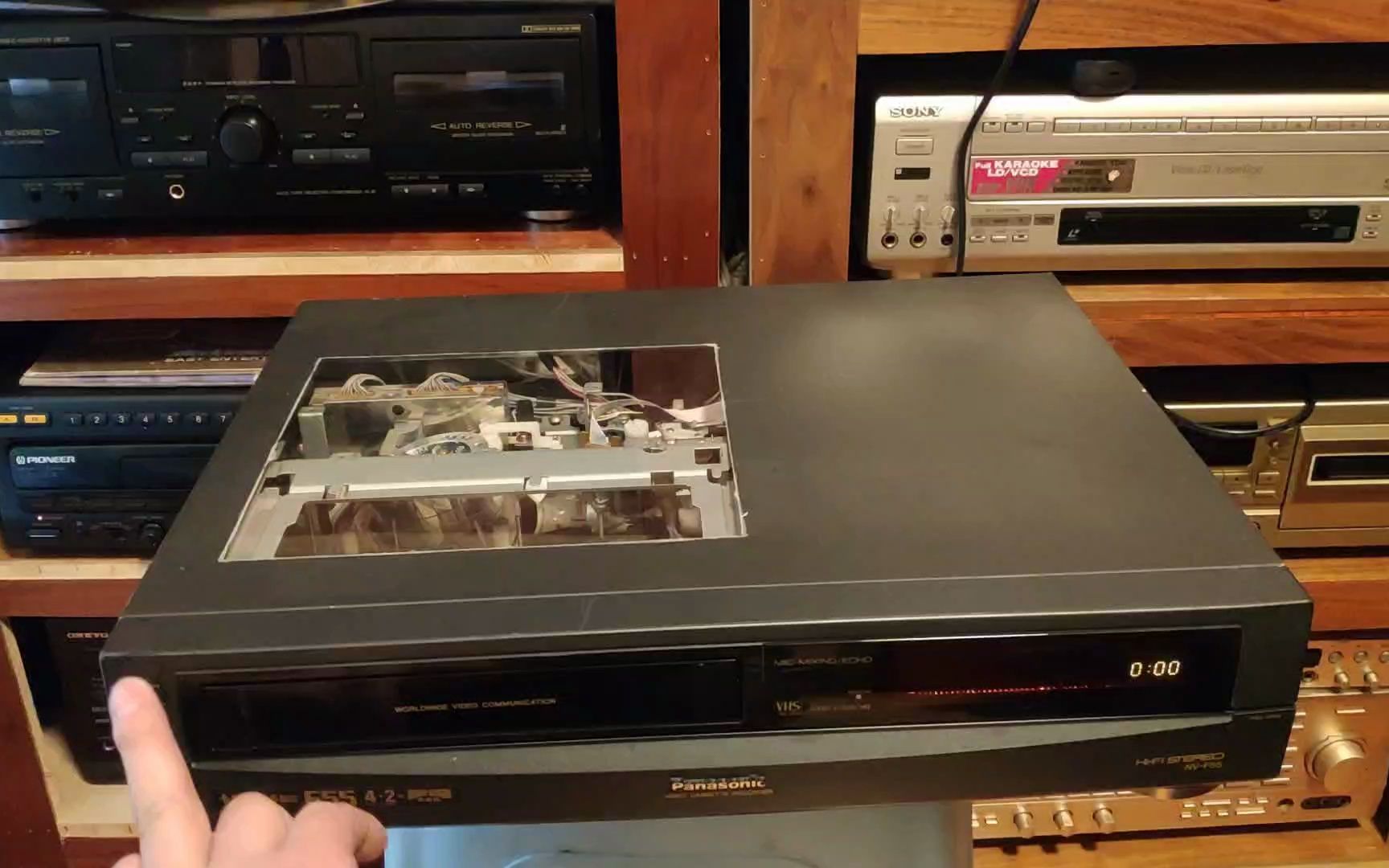 f55录像机改开盘机,教你如何开天窗加氛围灯,效果究竟怎么样