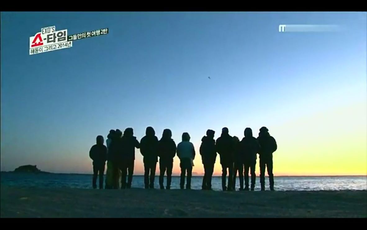 [图]【EXO】showtime 12人 回忆杀 干杯