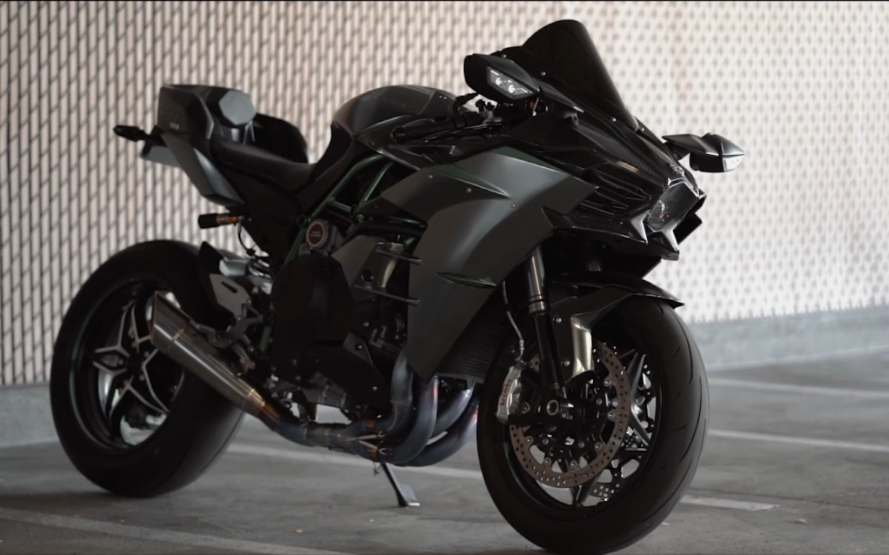 kawasaki ninja h2黑武士