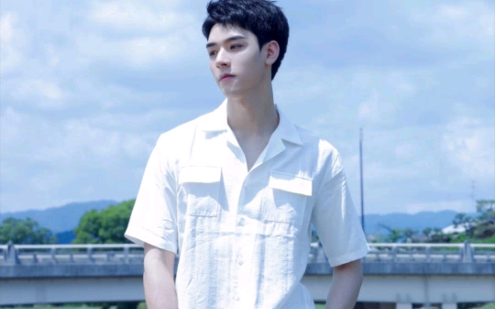 【龚俊】白衬衫,真的很男大