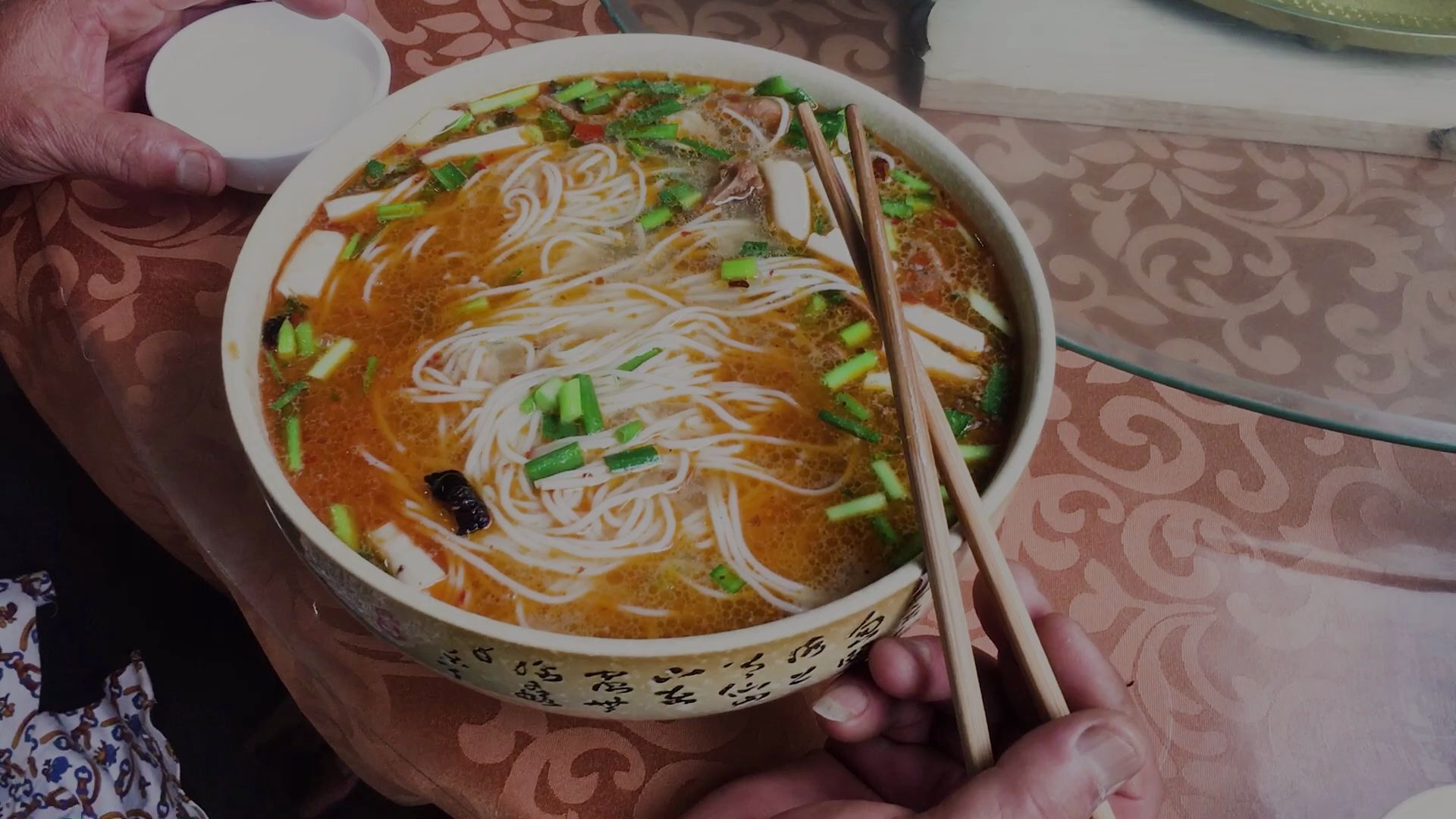 云南建水米线,老字号夹层肉米线~_哔哩哔哩 (゜-゜)つロ 干杯~-bili