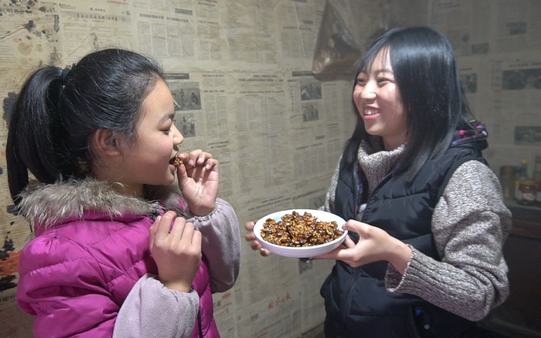 核桃仁最好吃的做法,简单的几个步骤,秒变馋嘴小零食哔哩哔哩bilibili