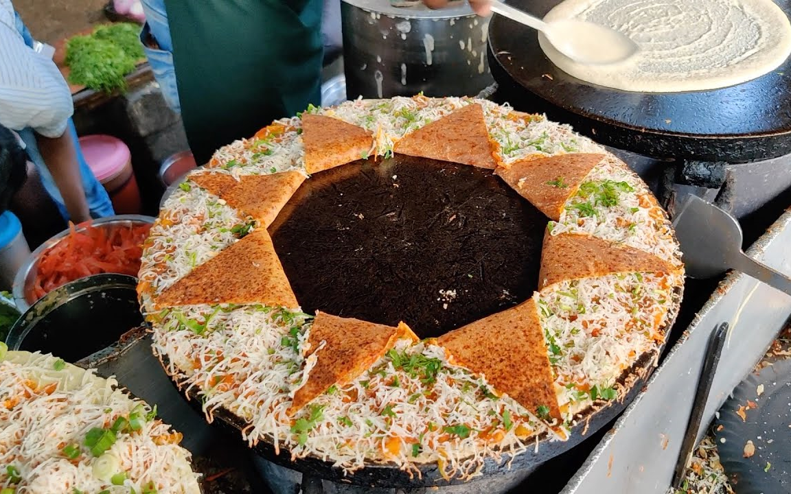 【印度美食】芝士满满的煎饼,这个摆盘服气_哔哩哔哩_bilibili