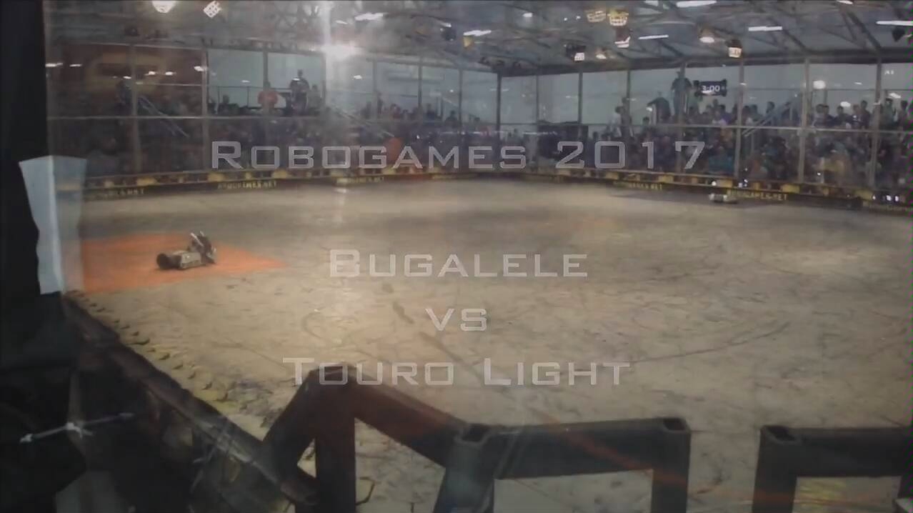 [图]【Robogames2018】机器人格斗 Bugalele(黑狼) VS Touro Light（牛头人）