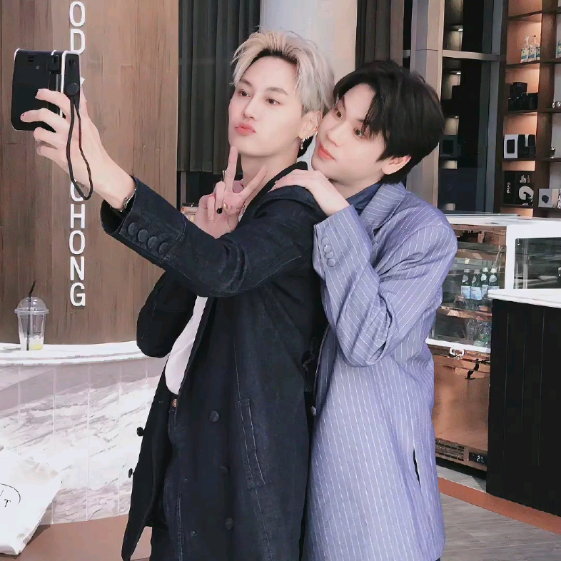 cr:克克keke-文总包包-喜欢他们贴贴搞怪好幸福