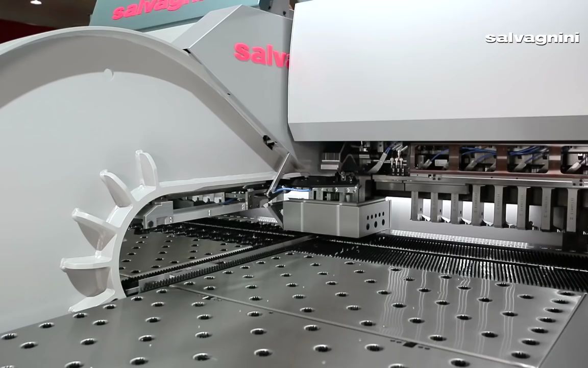 萨瓦尼尼多边折弯中心p2lean多边折弯中心无所不能1