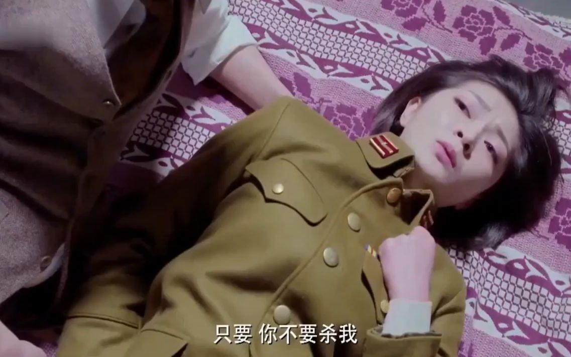 鬼子来了火，扑倒女战友就近解决