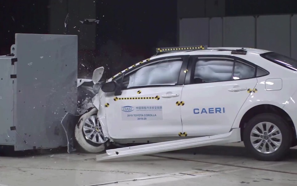 如果把中保研公布一汽丰田卡罗拉正面25%碰撞测试视频快起来会怎样