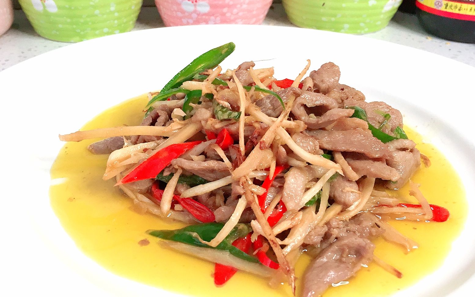 [宅在家的生活]好吃味美的家常菜"仔姜鸭丝"可以让你多吃一碗饭_哔哩