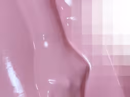 朋友家的沙发怎么还吃人呀! 快放我出来(˃ ⌑ ˂ഃ )