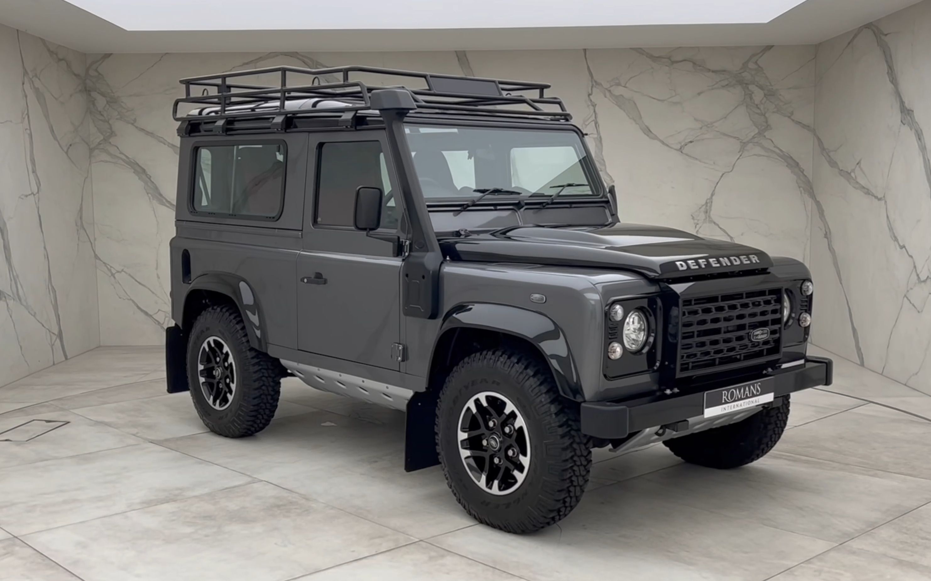 路虎卫士 90 adventure (2016)- corris grey - land rover defender