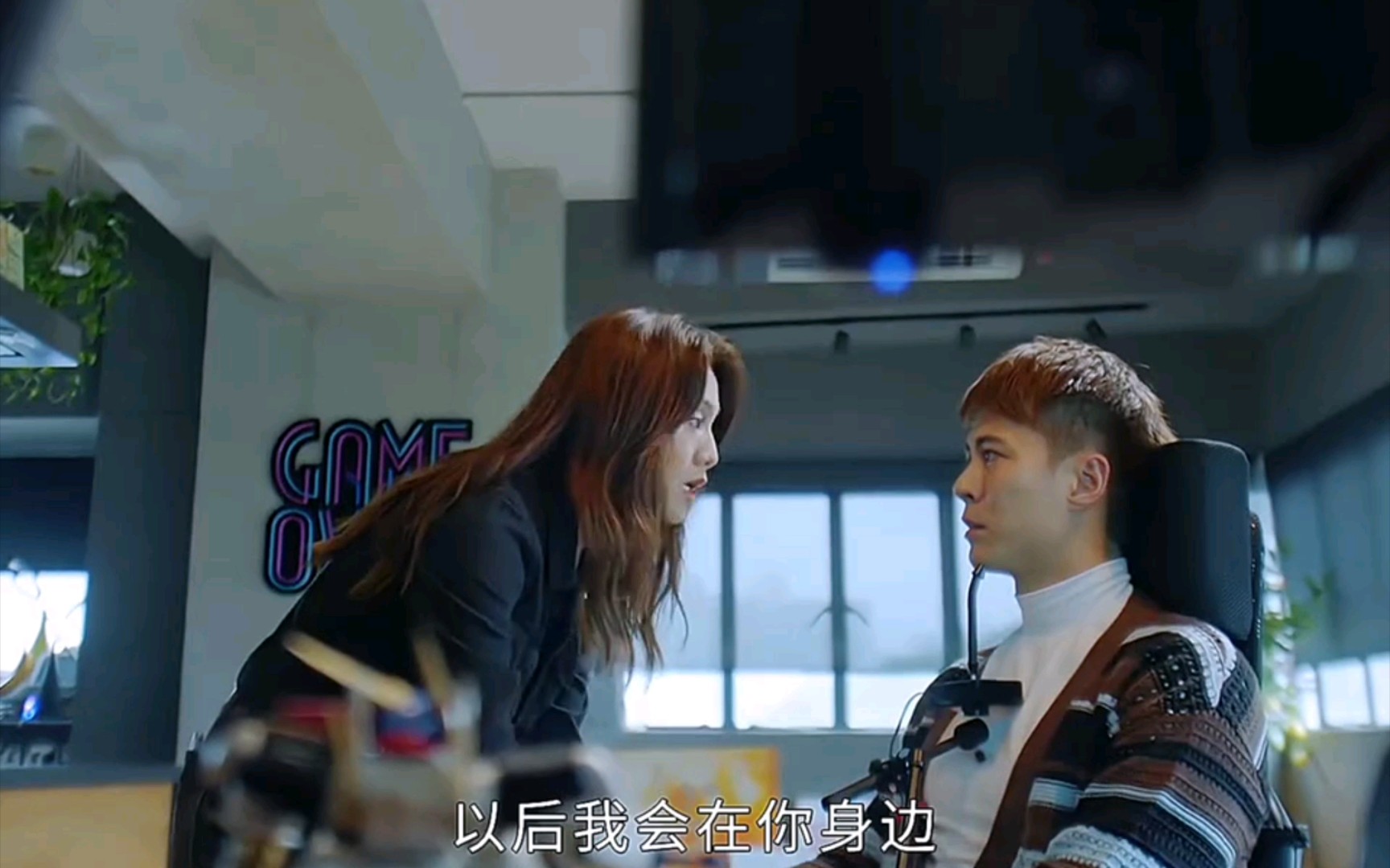 死而复生的梁熙突然出现杀了自己最好的朋友,她竟然是最大黑帮的