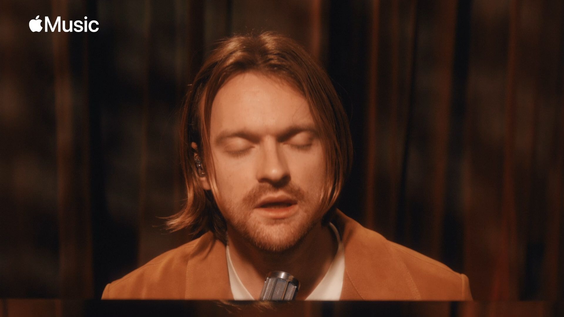 【FINNEAS】「Starfucker」苹果音乐Apple Music Sessions最新现场-fallinforjulia ...