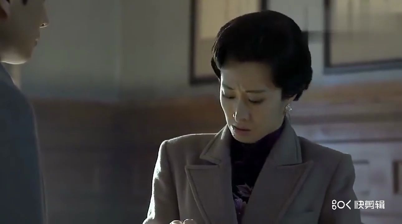 伪装者:姐姐一直以为明楼是军统特工,明楼的真正身份让她很吃惊