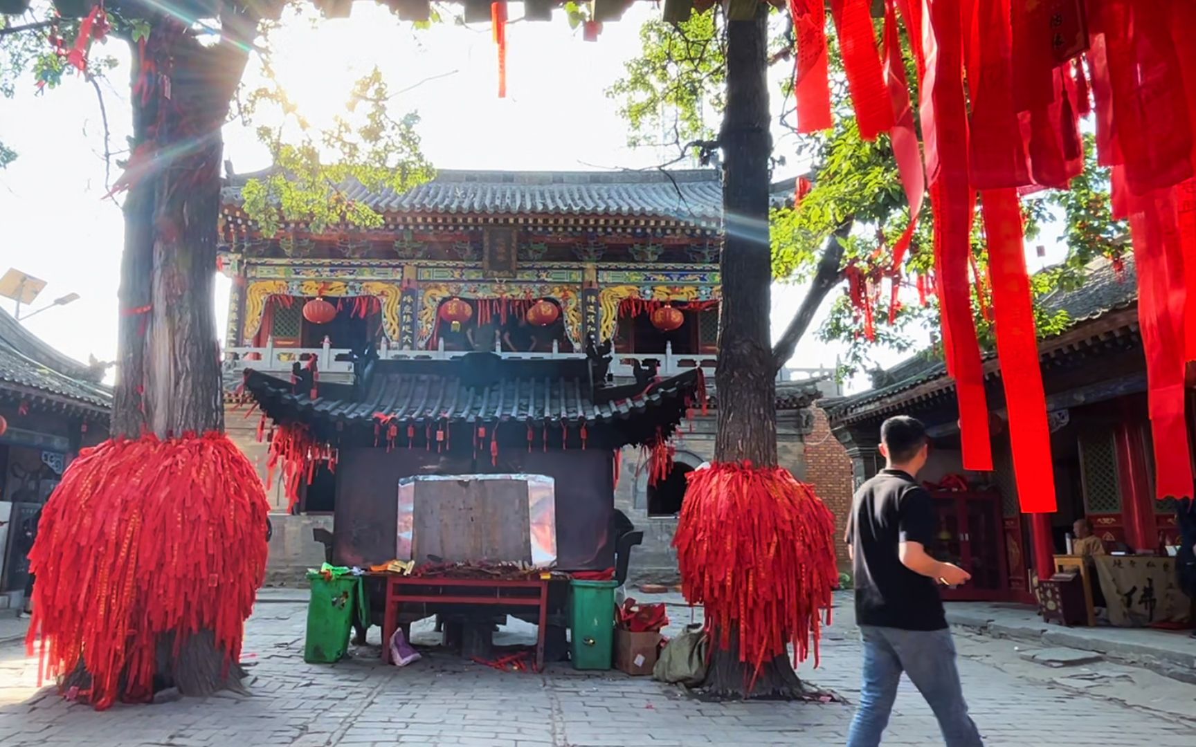 五台山一座高山,竟有几十位狐仙和柳仙,为何情侣拿烧鸡只拜狐仙哔哩哔哩bilibili