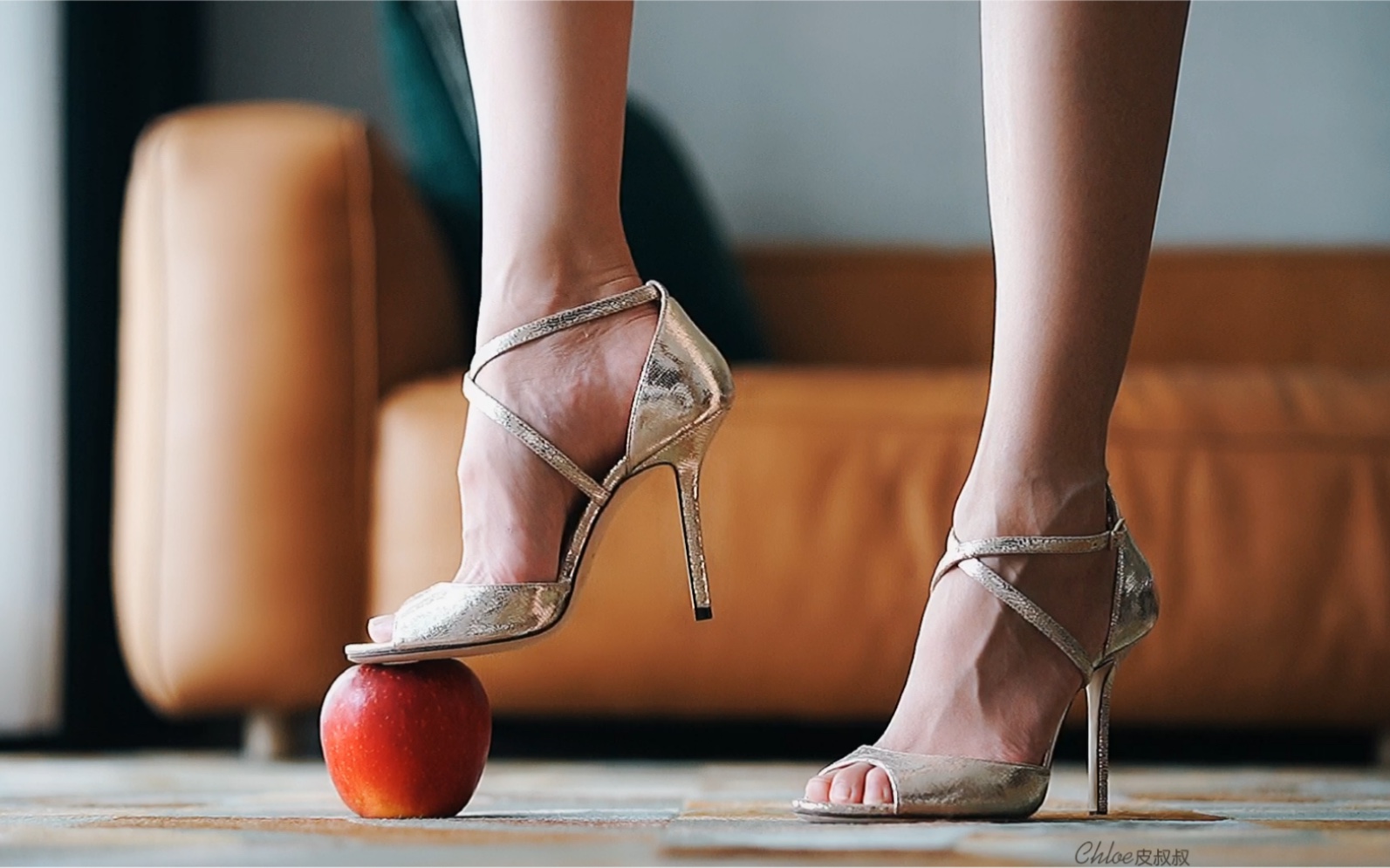 活动作品jimmychoo银色高跟鞋仿佛拉丁舞鞋的那一双