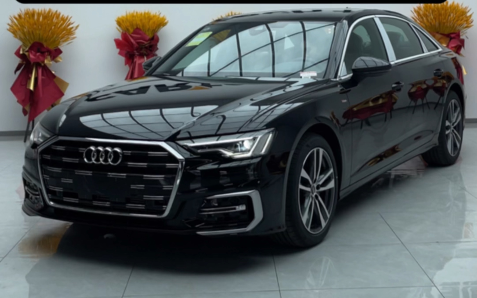 最新到店2024款奥迪a6l,喜欢的朋友们快来找我吧!