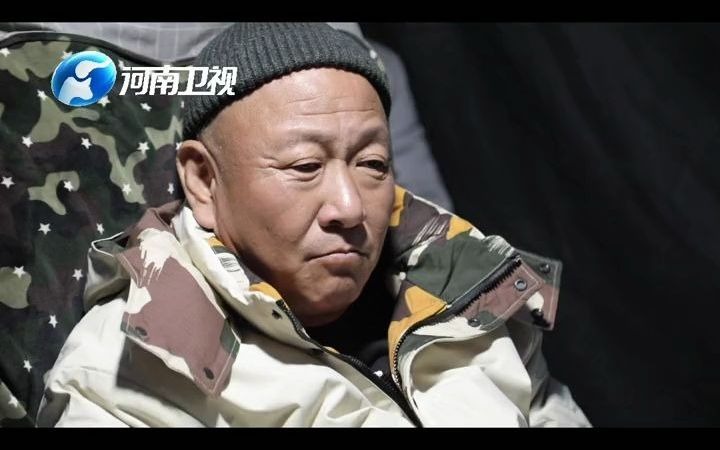 【啊摇篮】与海清玩"抓迷藏",席毛的眼睛离不开镜头,躲起来的葫芦心中