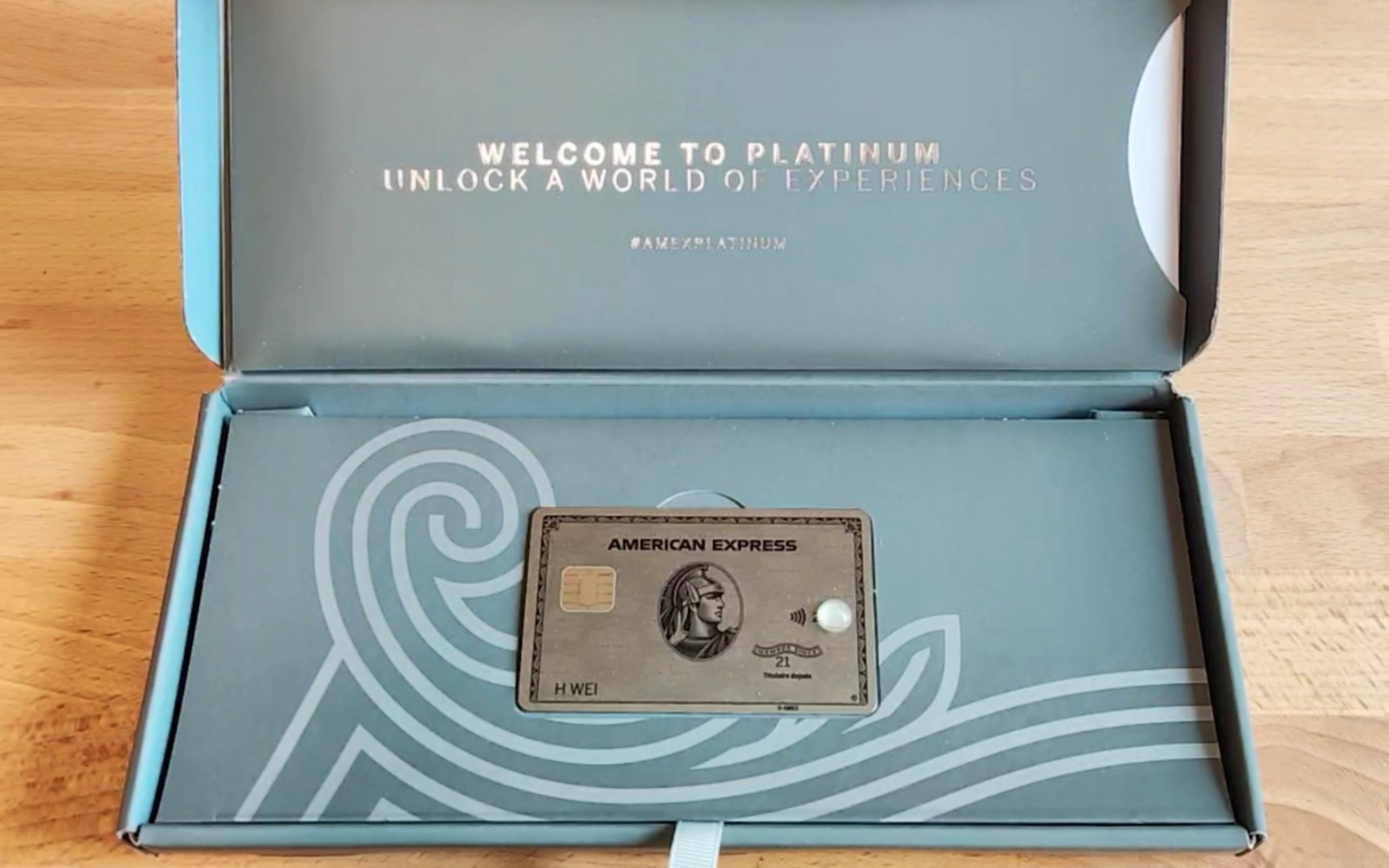 世界最棒的白金信用卡 美国运通百夫长白金卡开箱