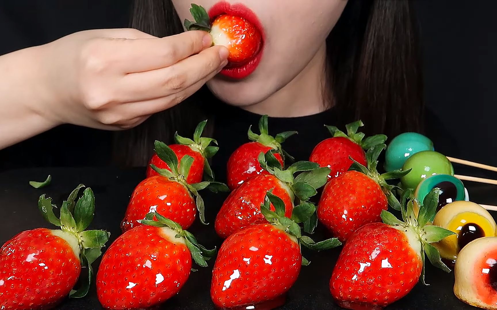 【zoey】草莓糖葫芦,眼球果冻糖葫_哔哩哔哩_bilibili