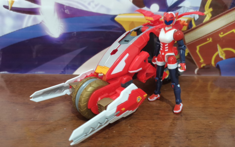 音乐奇侠南宫燕机动武装形态摩托车