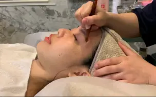 Скачать видео: 【ASMR】让你轻松入睡的眼部保养雾化拨筋SPA