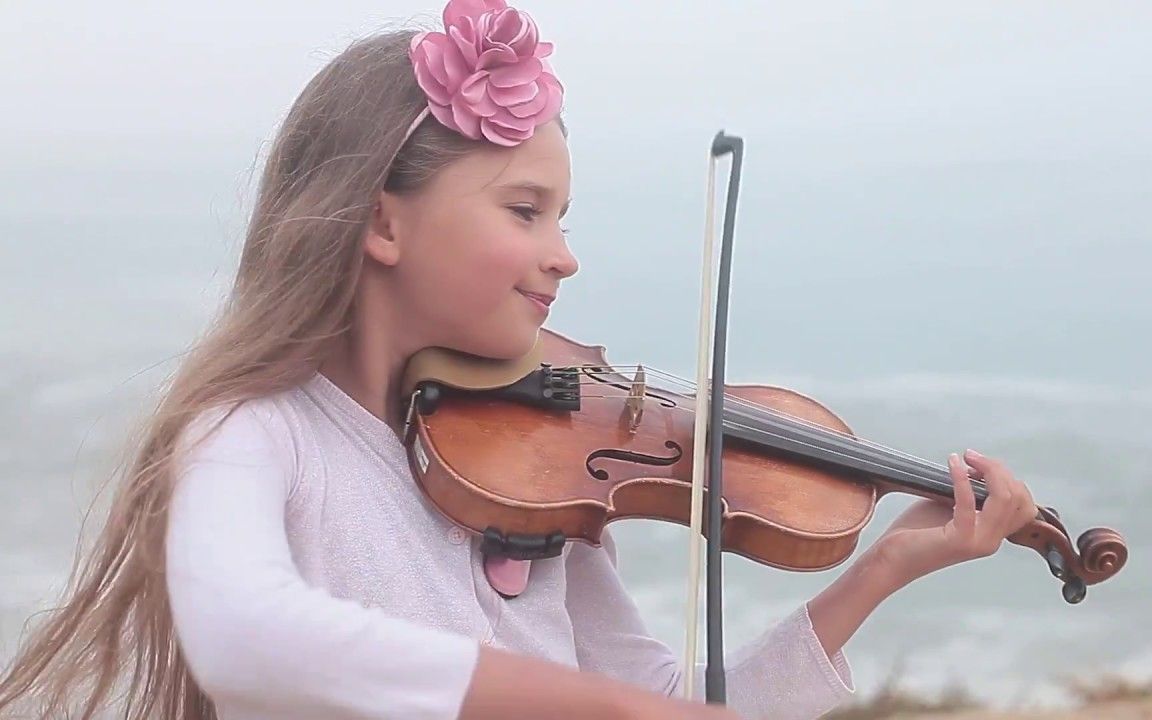 karolina海崖小精灵九岁小提琴手演奏pefectedsheeran好听哭啦