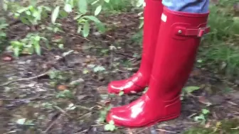 妹纸穿橙色高筒雨靴踩泥 哔哩哔哩 つロ干杯 Bilibili