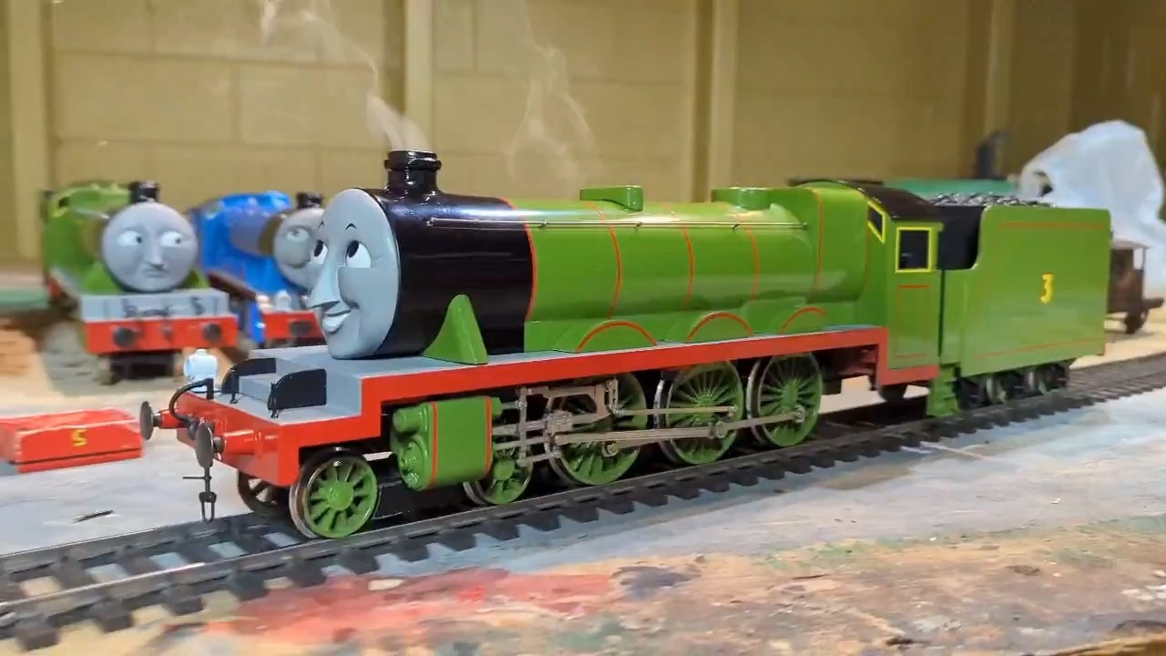 会眨眼 喷烟的亨利小火车!这细节也太逆天了!🚂💨