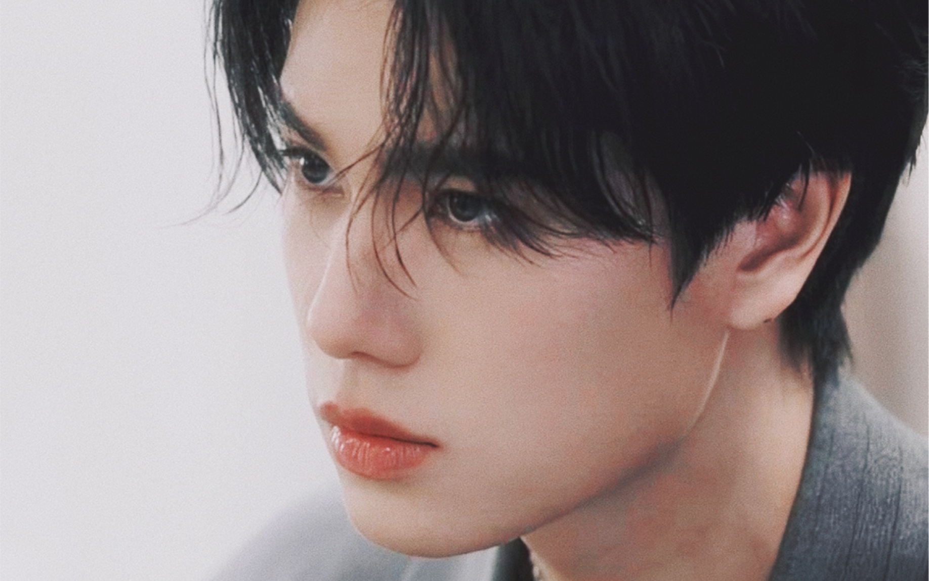 普明弟弟是美神降临.比普明更漂亮的是今天的陈普明 .