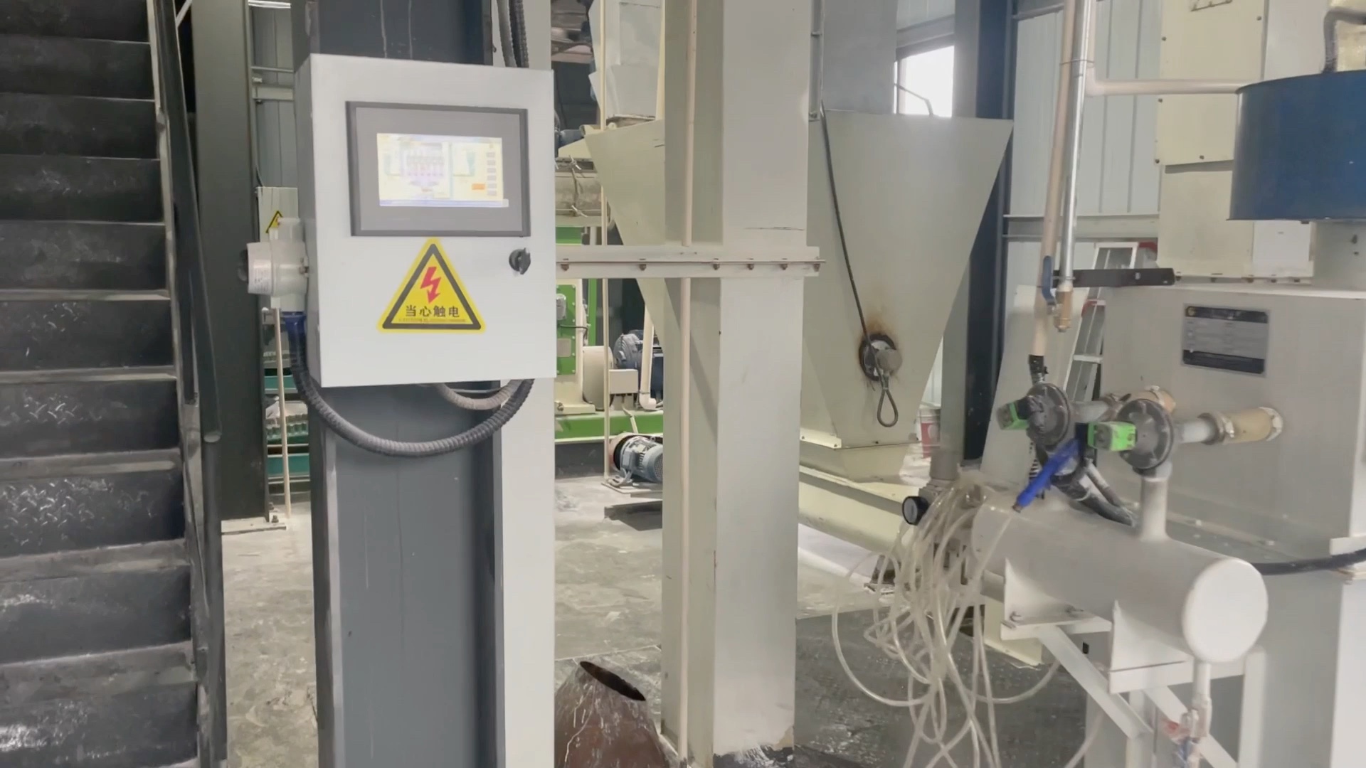 每小时2到5吨全自动豆腐猫砂生产线!整套生产设备!就是这么飒!